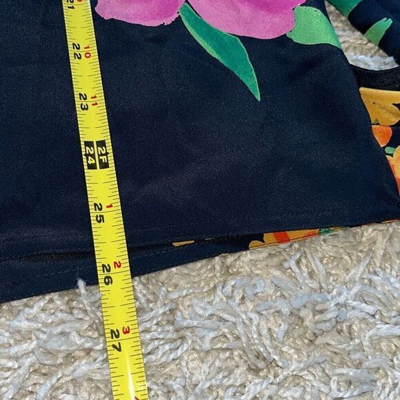 Beautiful Max Mara Floral Art Pura Seta 100% Silk Wrap Blouse US 6 - Picture 10 of 16